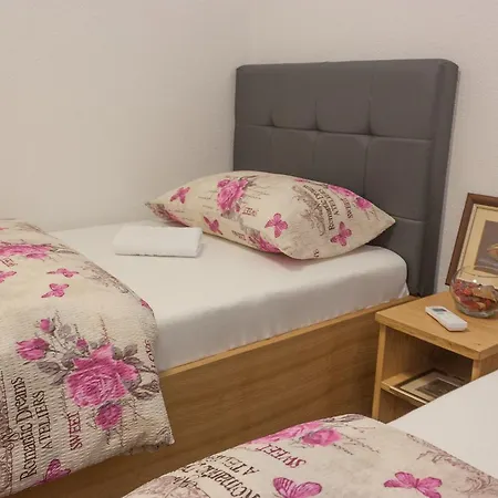Soba 3 Maja krevet i doručak Bihac